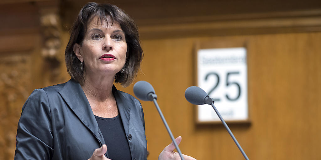 Medienministerin Doris Leuthard plädiert in der Debatte zur No-Billag-Initiative für einen starken Service public.