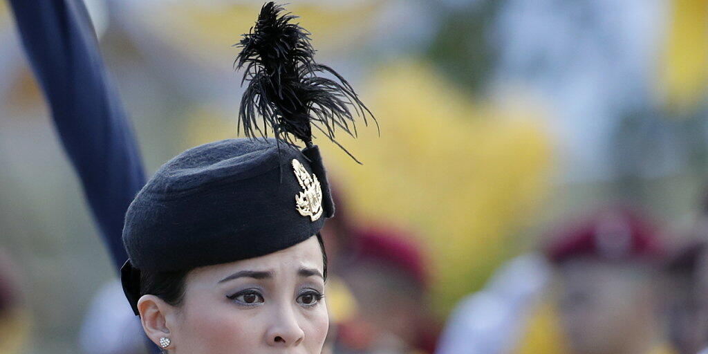 Drei Tage vor der Krönung von König Maha Vajiralongkorn wurde überraschend dessen Ehefrau Suthida zur Königin ernannt. Bisher war nicht bekannt, dass die beiden verheiratet sind. (Archivbild)