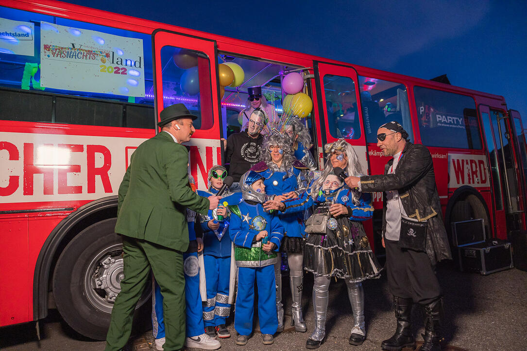 Vaterland-Fasnachtsshuttle auf Tour im Unterland
