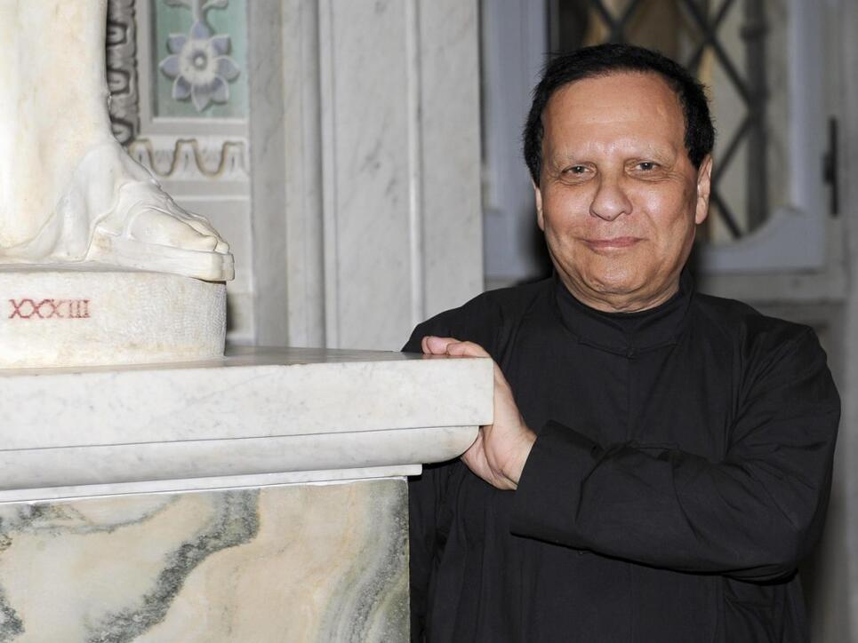 Modeschöpfer Azzedine Alaïa, der Roben für Grace Jones und Michelle Obama designte, ist im Alter von 77 Jahren gestorben. (Archivbild)