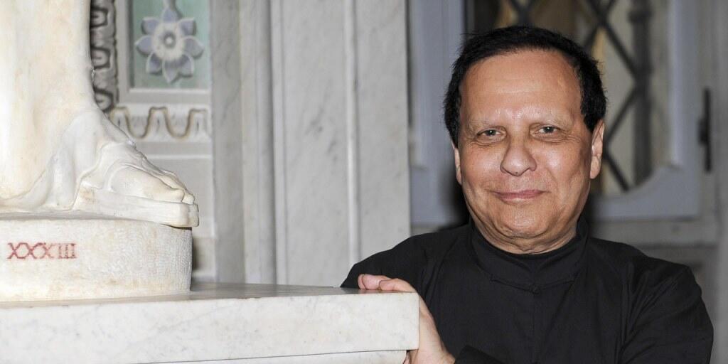 Modeschöpfer Azzedine Alaïa, der Roben für Grace Jones und Michelle Obama designte, ist im Alter von 77 Jahren gestorben. (Archivbild)