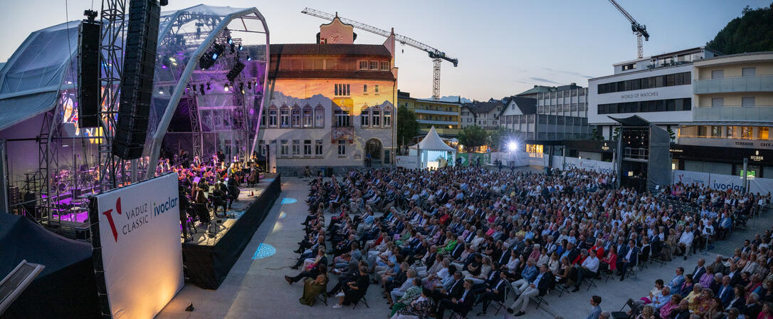 Vaduz Classic mit Nigel Kennedy und Sinfonieorchester Liechtenstein