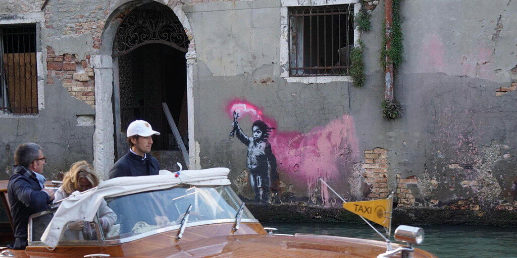 Diesmal Venedig: Der Streetart-Künstler Banksy teilt auf den Sozialen Medien mit, wieder ein Kunstwerk geschaffen zu haben.