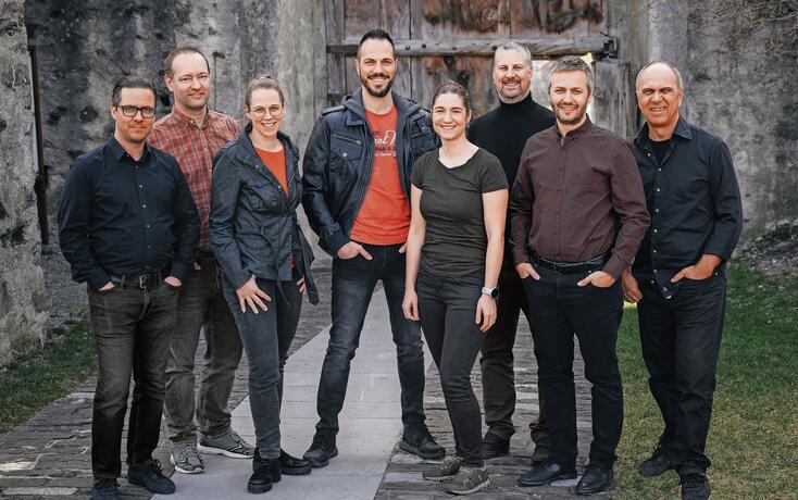 RÄÄS BAND