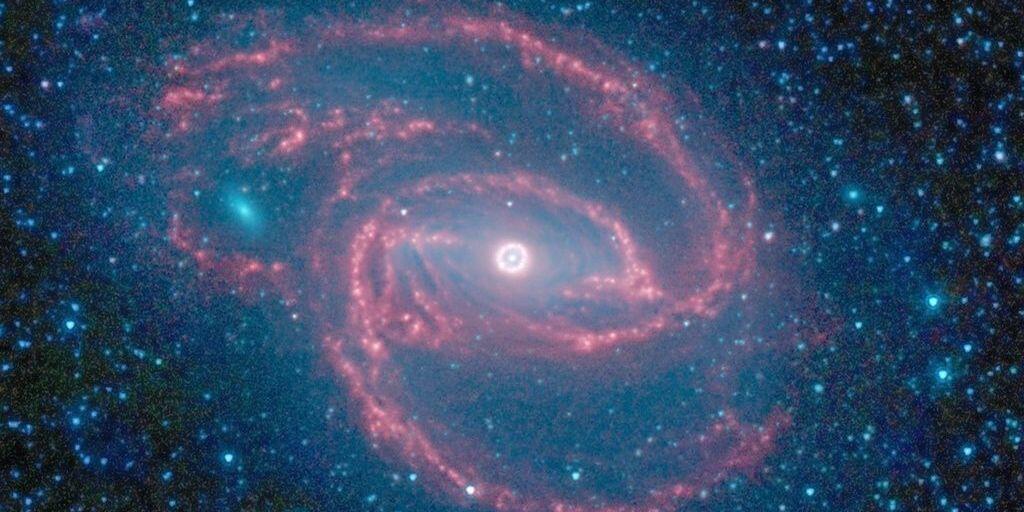 Fast 17 Jahre lang hat das Weltraum-Teleskop "Spitzer" einen fantastischen Job gemacht und etwa dieses Bild der Galaxie NGC-1097 zur Erde gesendet. Nun muss das Teleskop in den Ruhestand. (Archivbild) Fast 17 Jahre lang hat das Weltraum-Teleskop "Spitzer" einen fantastischen Job gemacht und etwa dieses Bild der Galaxie NGC-1097 zur Erde gesendet. Nun muss das Teleskop in den Ruhestand. (Archivbild)