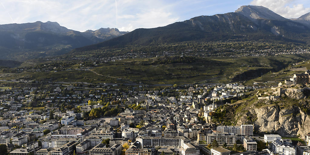 Das Wallis nahm die kantonale Umsetzung des Raumplanungsgesetzes (im Bild Sitten) deutlich an.