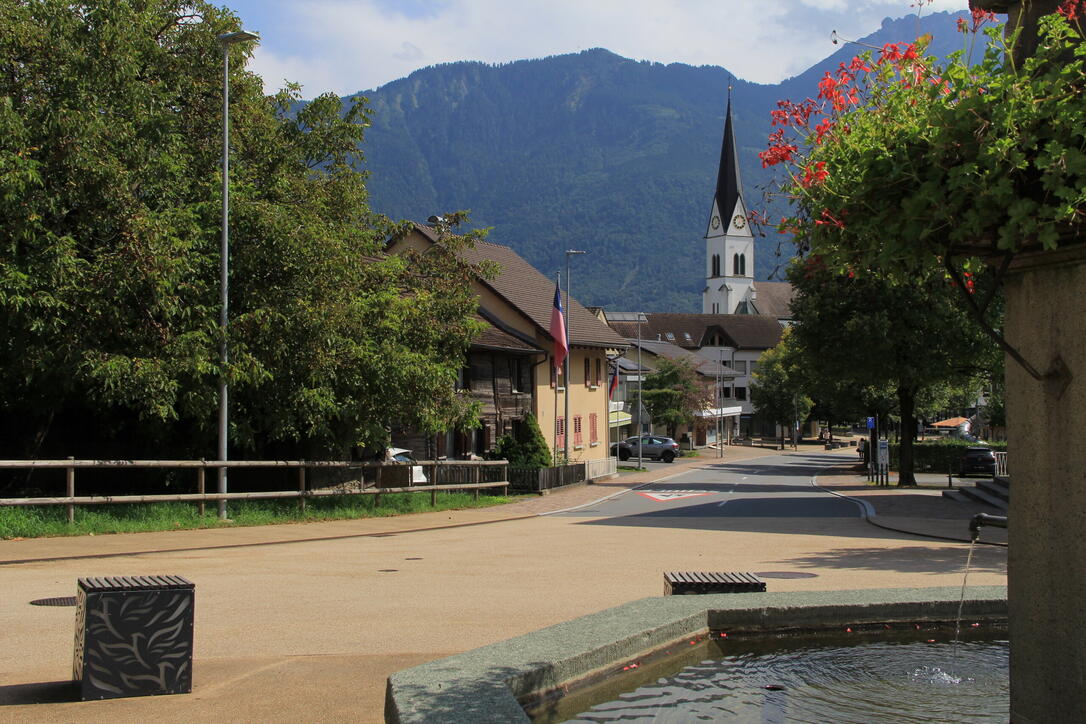 Blick vom Sigmund`s Brunna zum Eschner Dorfzentrum.