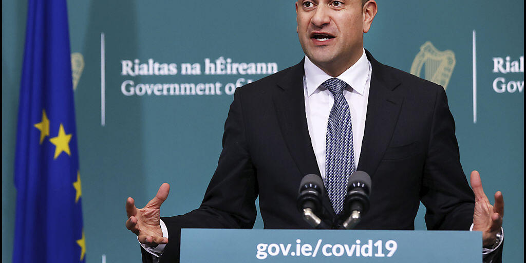 Irlands Regierungschef Leo Varadkar trat am Freitagabend vor sein Volk und verkündete eine Ausgangssperre.