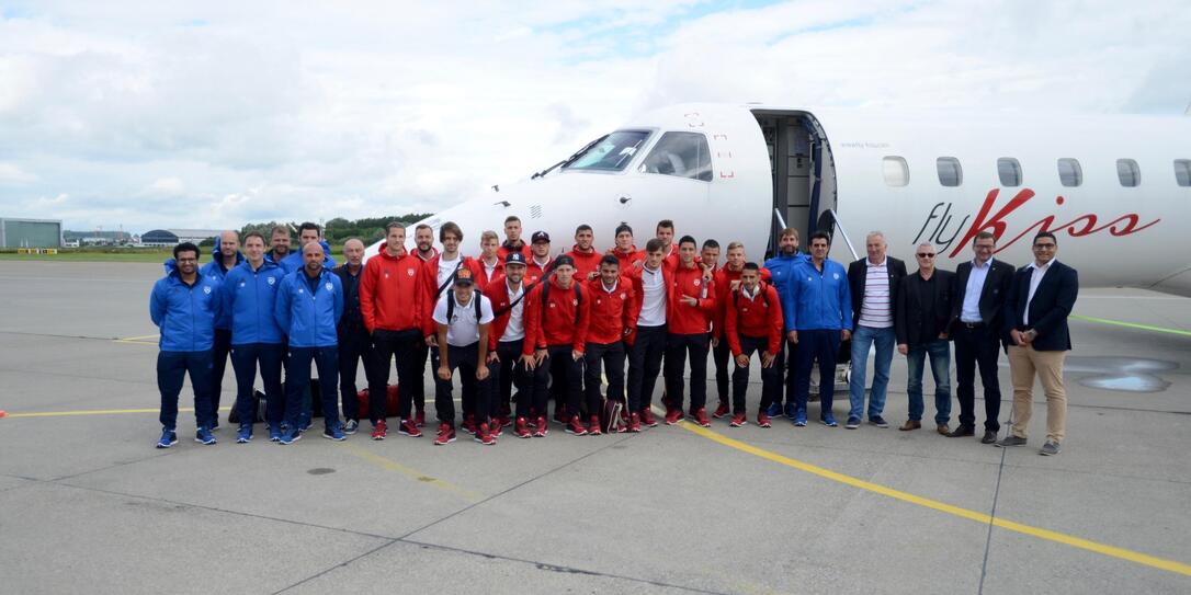 Der FC Vaduz bei der Abreise Der FC Vaduz bei der Abreise