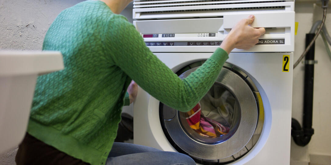 HAUSHALT, SAUBER MACHEN, REINIGEN, AUFRAEUMEN, FRUEHLINGSPUTZ, PUTZEN, WOHNUNG, WOHNUNGEN, REINIGUNG, FRUEHJAHRSPUTZ, GROSSREINEMACHEN,