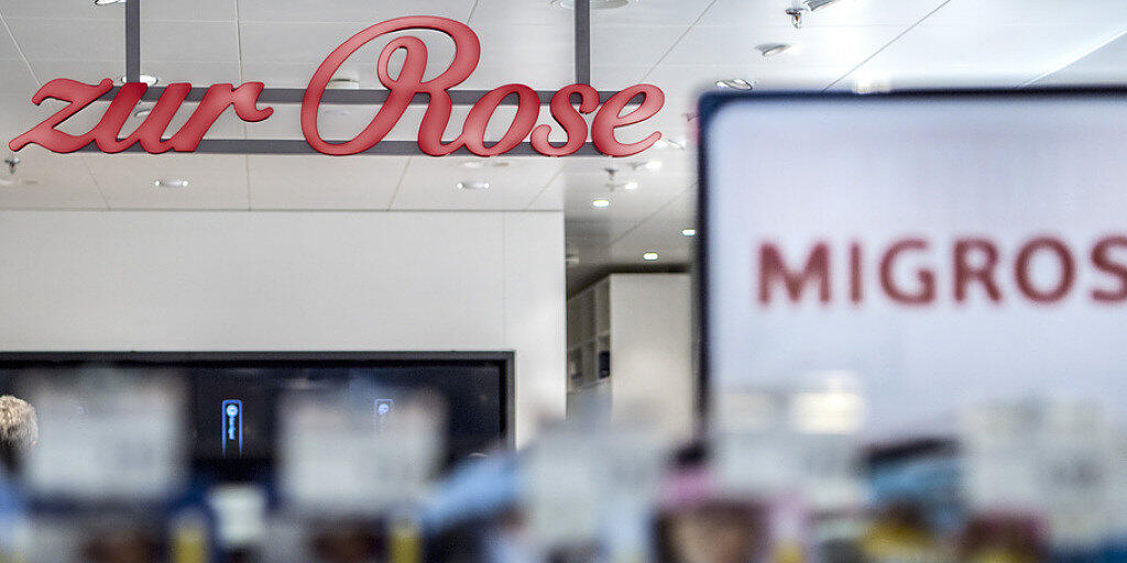 Die erste Shop-in-Shop Apotheke in einem Migrosladen in Bern. Zur Rose spricht von einem Erfolg. (Archiv)
