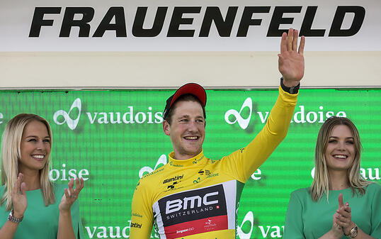 Durfte sich zum Tour-de-Suisse-Auftakt in Frauenfeld ins Gelbe Trikot einkleiden lassen