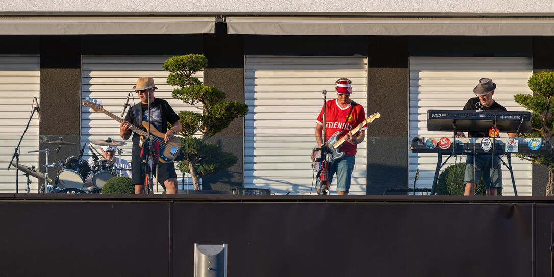 Rooftop Konzert Wuarscht 'n'Brot