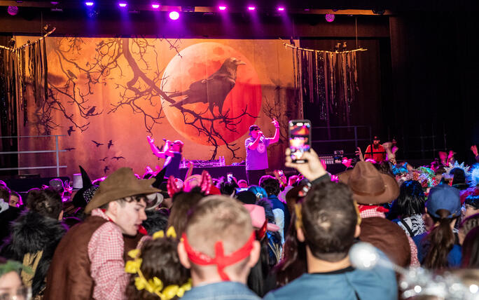 «Schaabumm» Party im Saal Schaan