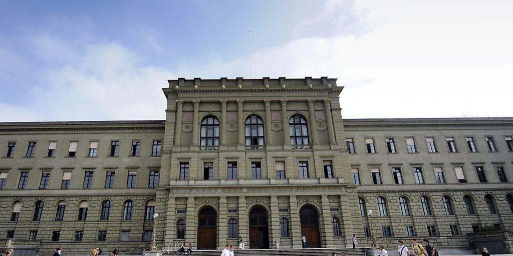Die ETH Zürich hält sich auch dieses Jahr stabil auf dem 19. Platz im "Shanghai-Ranking". (Archivbild) Die ETH Zürich hält sich auch dieses Jahr stabil auf dem 19. Platz im "Shanghai-Ranking". (Archivbild)