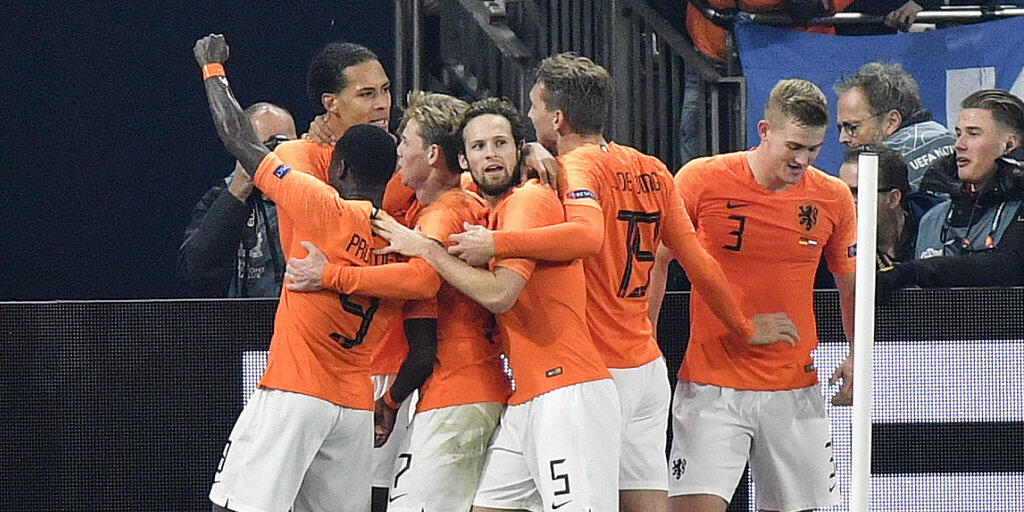 Die Niederlande erreichte bei Erzrivale Deutschland im Finish noch ein 2:2, das den Einzug ins Finalturnier der Nations League einbringt Die Niederlande erreichte bei Erzrivale Deutschland im Finish noch ein 2:2, das den Einzug ins Finalturnier der Nations League einbringt