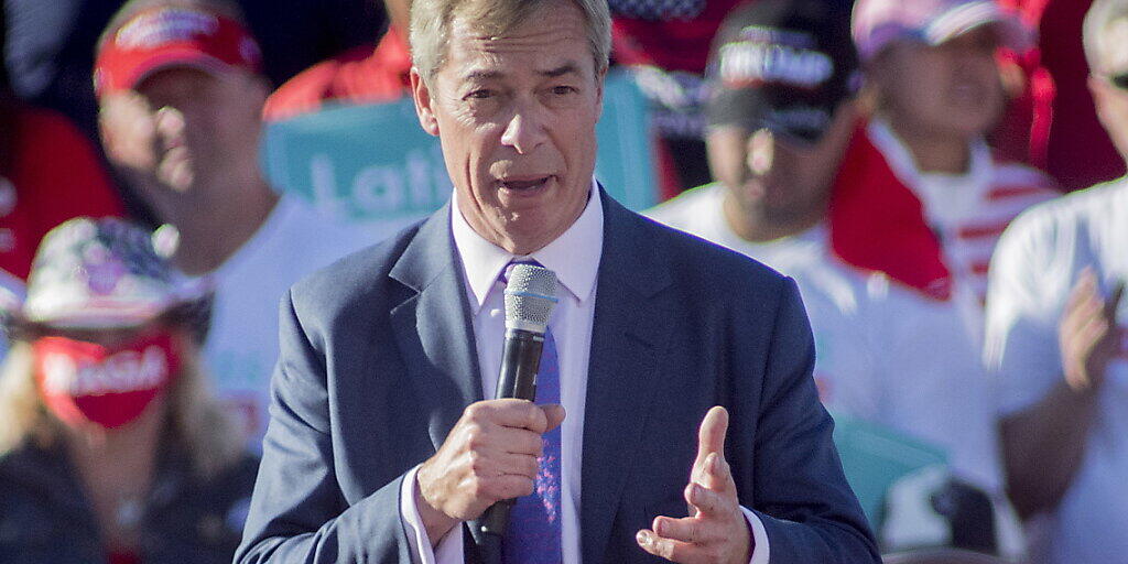 Nigel Farage will seine Brexit-Partei in eine Anti-Lockdown-Partei um krempeln. (Archivbild)