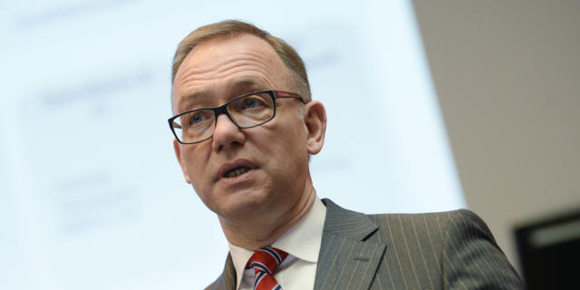 Kühne+Nagel-Chef Detlef Trefzger an der Bilanzpressekonferenz