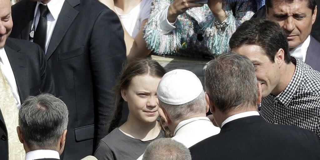 Umweltaktivistin Greta Thunberg und Papst Franziskus auf dem Petersplatz am Mittwoch.