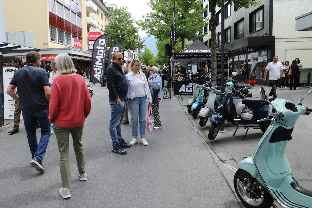 Vespa-Treff in Buchs