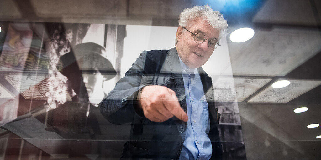 Architekt Mario Botta bewundert den jungen Le Corbusier: man erkenne im Kunstschüler bereits den grossen Architekten und Architekturtheoretiker. Dokumentiert ist das in einer neuen Ausstellung der Zeichnungen des jungen Le Corbusier in Mendrisio. Architekt Mario Botta bewundert den jungen Le Corbusier: man erkenne im Kunstschüler bereits den grossen Architekten und Architekturtheoretiker. Dokumentiert ist das in einer neuen Ausstellung der Zeichnungen des jungen Le Corbusier in Mendrisio.
