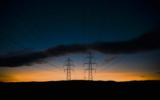 STROM, STROMLEITUNG, HOCHSPANNUNGSLEITUNG, STARKSTROMLEITUNG, STROMVERSORGUNG, SONNENUNTERGANG,