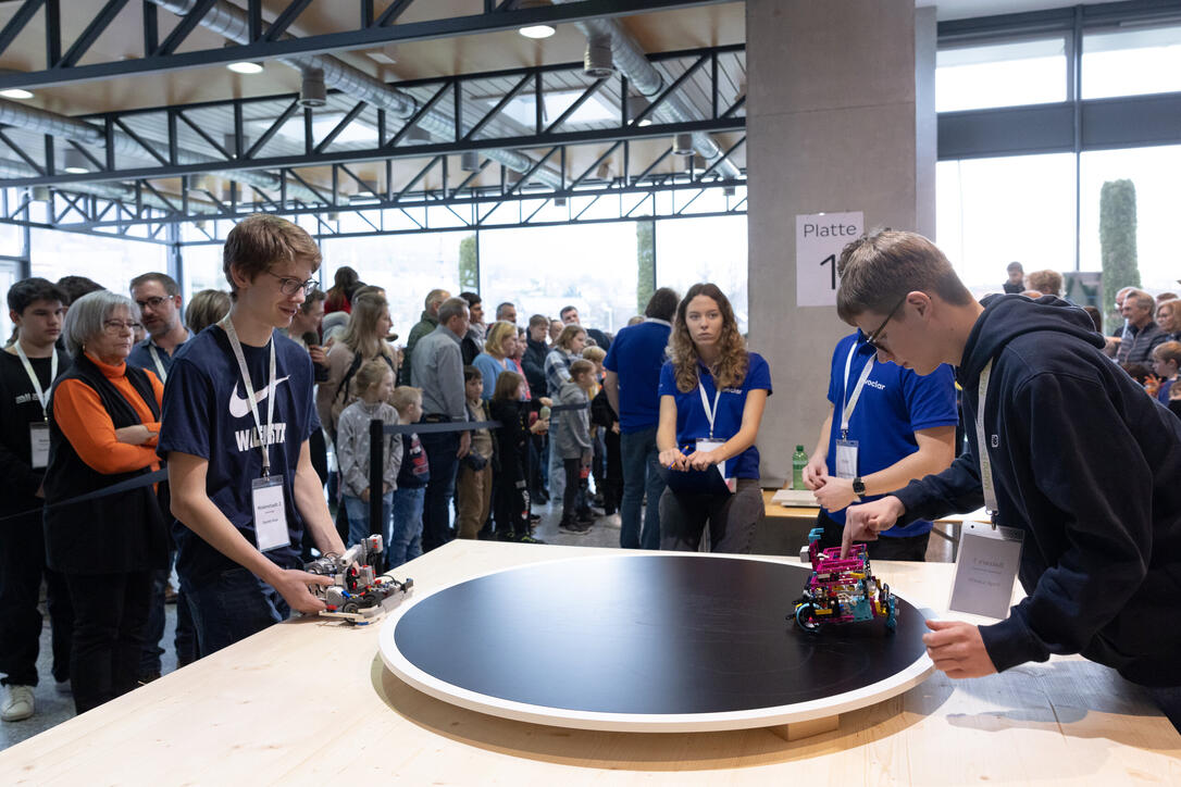 Robo-League bei der Ivoclar in Schaan