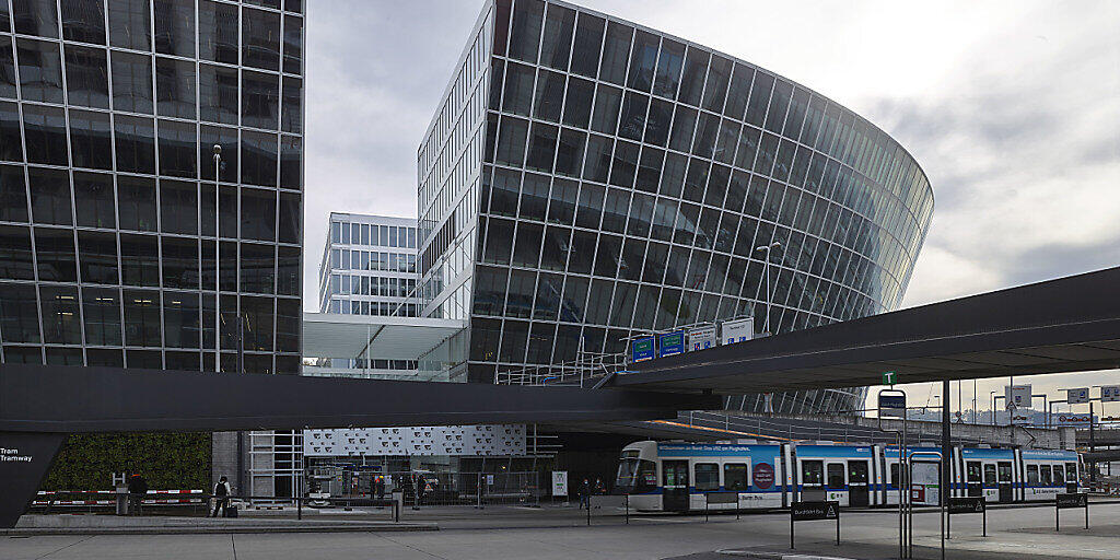 Das neue Dienstleistungszentrum The Circle am Flughafen Zürich ist am Donnerstag eröffnet worden. (Archivbild)