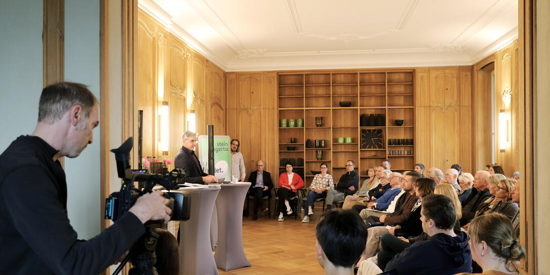 "Brennpunkt Demokratie": Podiumsdiskussion zur Medienlandschaft,