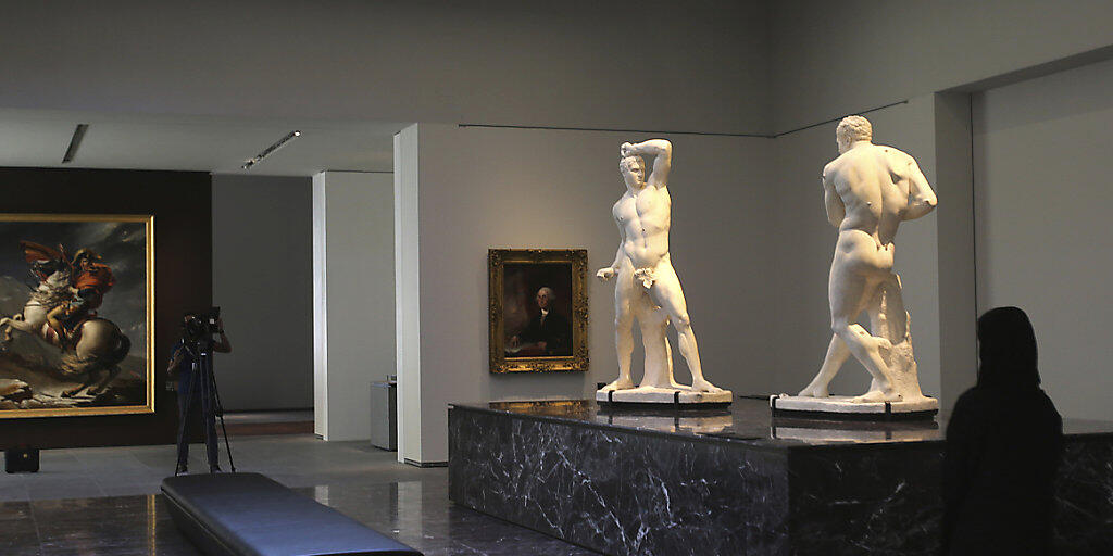Blick in einen Ausstellungssaal des Louvre Abu Dhabi, der am Mittwoch eröffnet wird.