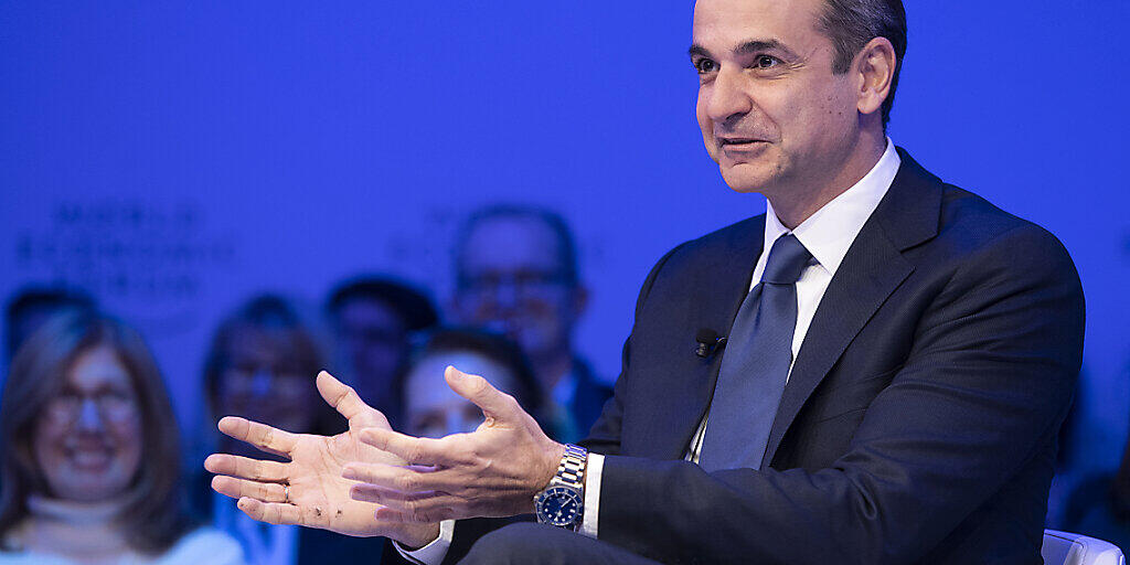 Der griechische Premierminister Kyriakos Mitsotakis fährt einen harten Kurs gegen Flüchtlinge. Mit schwimmenden Barrieren sollen Flüchtlinge namentlich aus der Türkei davon abgehalten werden, auf das griechische Festland überzusetzen. (Archivbild) Der griechische Premierminister Kyriakos Mitsotakis fährt einen harten Kurs gegen Flüchtlinge. Mit schwimmenden Barrieren sollen Flüchtlinge namentlich aus der Türkei davon abgehalten werden, auf das griechische Festland überzusetzen. (Archivbild)