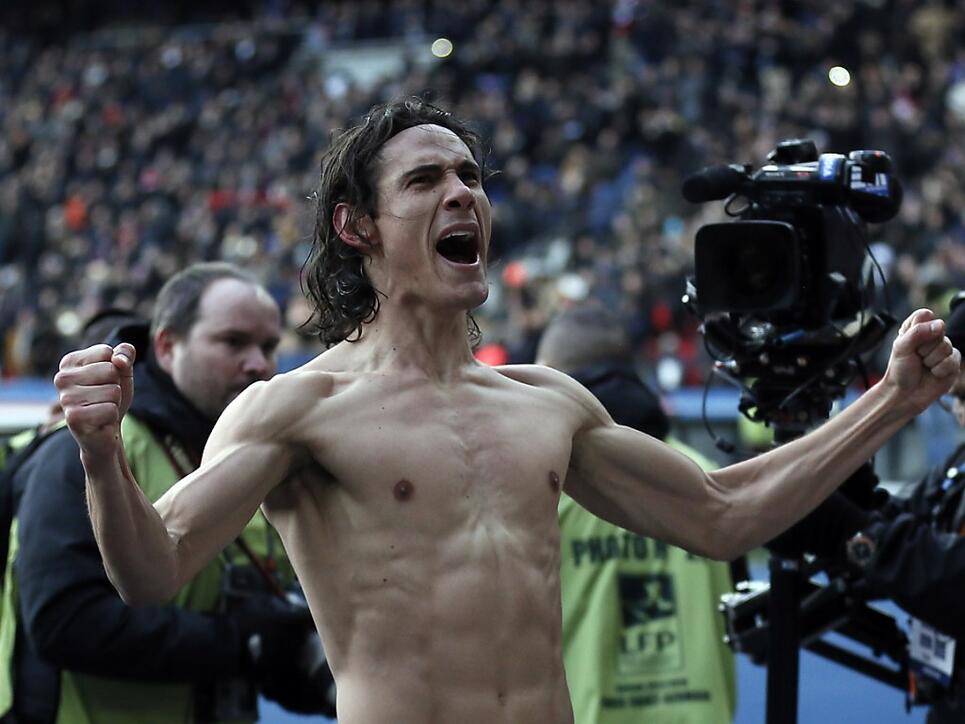 Edinson Cavani freut sich über seinen 157. Treffer