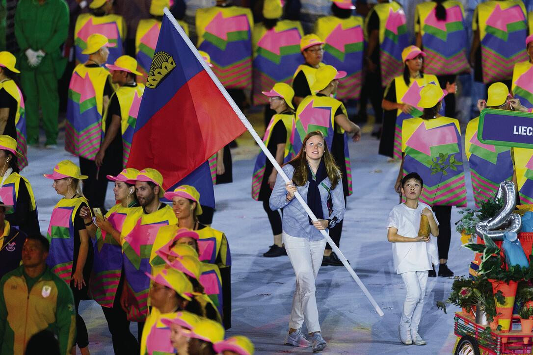 FAHNENTRAEGERIN, EROEFFNUNGSFEIER, EROEFFNUNGSZEREMONIE, CEREMONIE D'OUVERTURE, OLYMPISCHE SOMMERSPIELE, RIO 2016, RIO2016, OLY, JEUX OLYMPIQUES D'ETE,