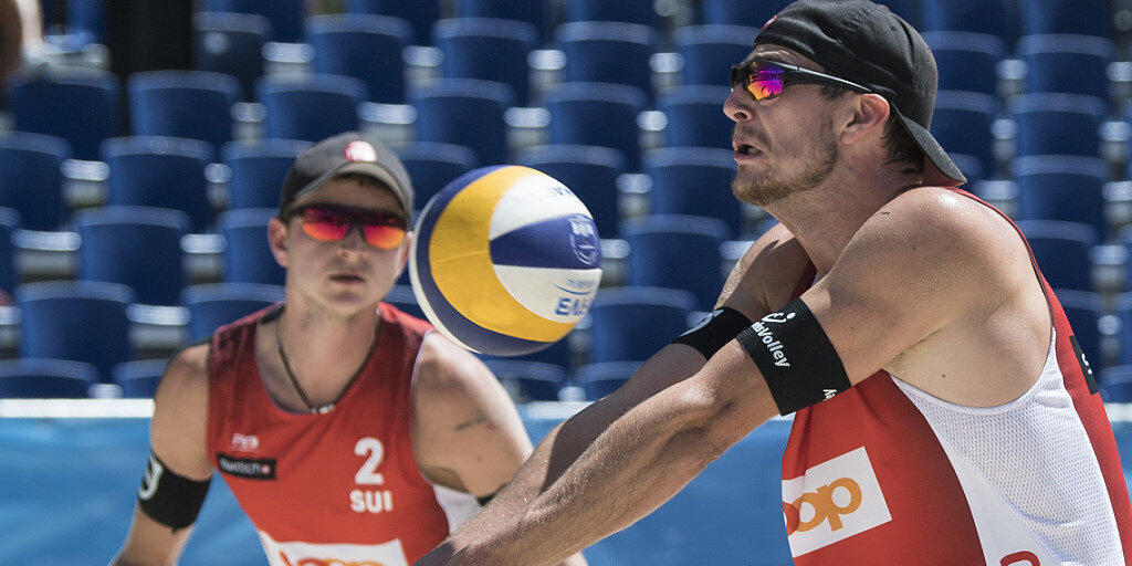 Adrian Heidrich (vorne) und Mirco Gerson stehen als Gruppensieger im WM-Sechzehntelfinal