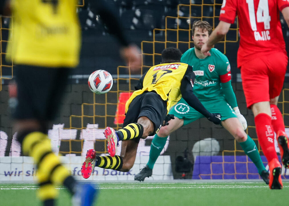 Schweiz Fussball Super-League BSC Young-Boys - FC Vaduz
