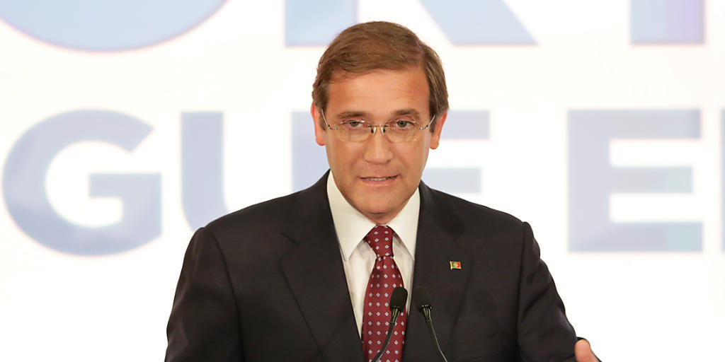 Portugals Premier Pedro Passos Coelho will die Regierungsbildung nach dem Wahlsieg trotz Verlusten übernehmen. Portugals Premier Pedro Passos Coelho will die Regierungsbildung nach dem Wahlsieg trotz Verlusten übernehmen.