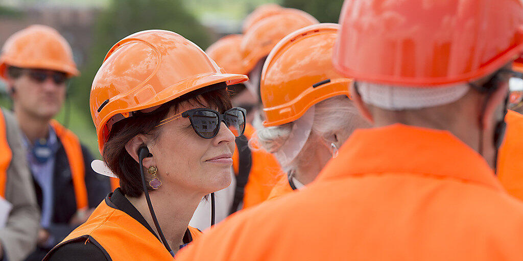 Energiewende, Tunnels und Strassen: Die abtretende Bundesrätin Doris Leuthard wird von allen Seiten für ihre Verdienste gewürdigt. (Archivbild)