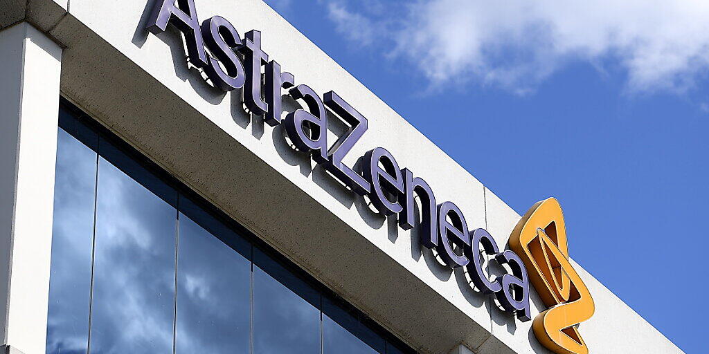 Mit dem britisch-schwedischen Pharmakonzern Astrazeneca hat ein weiteres Unternehmen positive Daten zu einem Corona-Impfstoff vorgelegt. (Archiv)