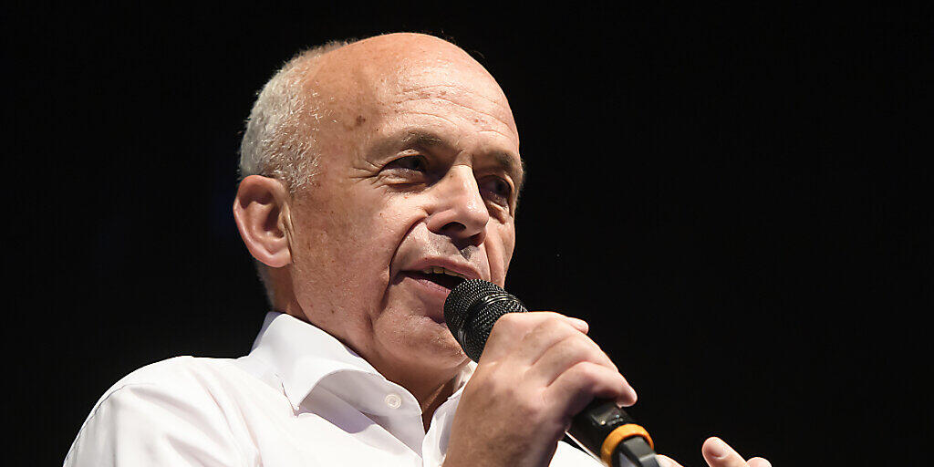 Bundespräsident Ueli Maurer lancierte den dritten Schweizer Digitaltag in Bern. An zwölf Standorten konnten rund 300 Gratisaktivitäten besucht werden.