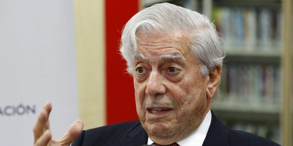 Schriftsteller und Literaturnobelpreisträger Mario Vargas Llosa erhält den Ehrendoktortitel der Universität Freiburg. (Archivbild)