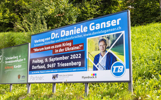 Plakatwerbung in Triesenberg