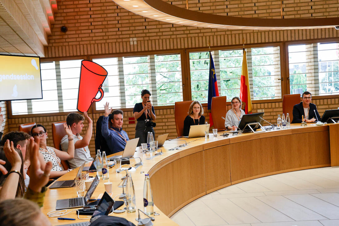 10. Jugendsession im Liechtensteiner Landtag.