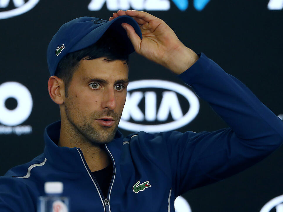 Novak Djokovic, der sich zwei Jahre lang mit Problemen am Ellbogen herumschlug, zu einer Operation entschieden
