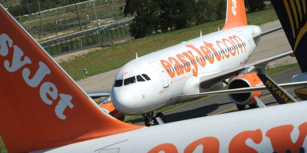 Der Billigflieger Easyjet will künftig den CO2-Ausstoss seiner Flugzeugflotte vollständig mit Klimaschutzprojekten ausgleichen. (Archiv)