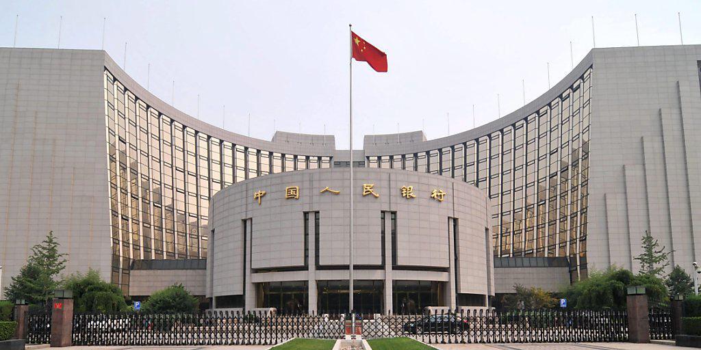Die chinesische Zentralbank - hier das Hauptquartier in Peking - hat auf den Börsencrash reagiert und die Geldpolitik gelockert.