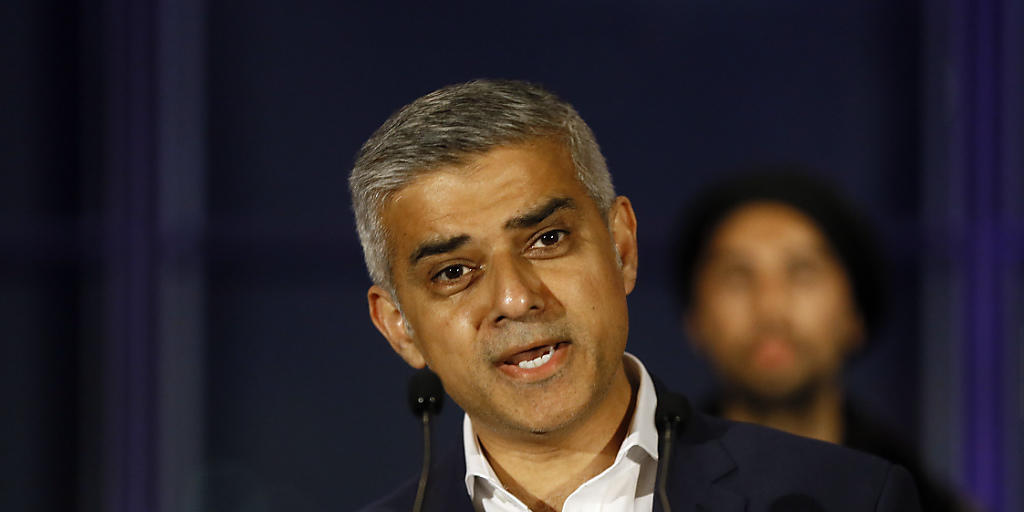 Labour-Politiker Sadiq Khan hält nach seinem Wahlsieg als Bürgermeister von London eine Rede.