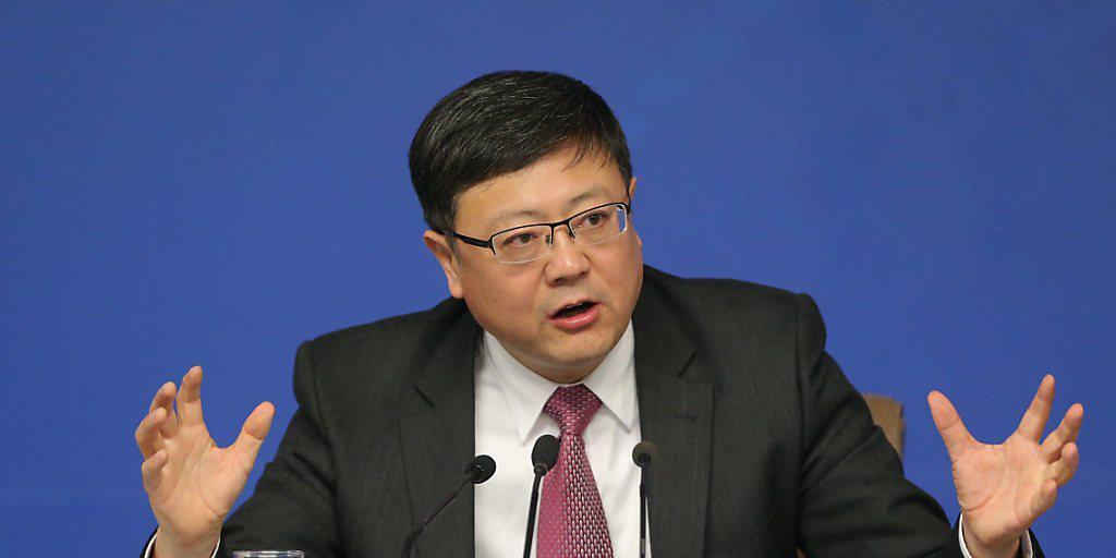 In Chinas Grossstädten ist die Konzentration von gefährlichem Feinstaub im vergangenen Jahr deutlich zurückgegangen, wie der chinesische Umweltminister Chen Jining ausführte.