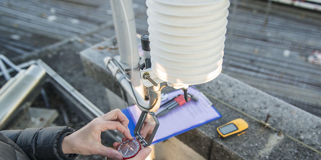 Der Maximalwert von 50 Mikrogramm Feinstaub pro Kubikmeter Luft sollte nicht mehr als einmal pro Jahr überschritten werden. Im Winter wurde dieser Wert allerdings an mehreren Tagen erreicht. (Archivbild) Der Maximalwert von 50 Mikrogramm Feinstaub pro Kubikmeter Luft sollte nicht mehr als einmal pro Jahr überschritten werden. Im Winter wurde dieser Wert allerdings an mehreren Tagen erreicht. (Archivbild)