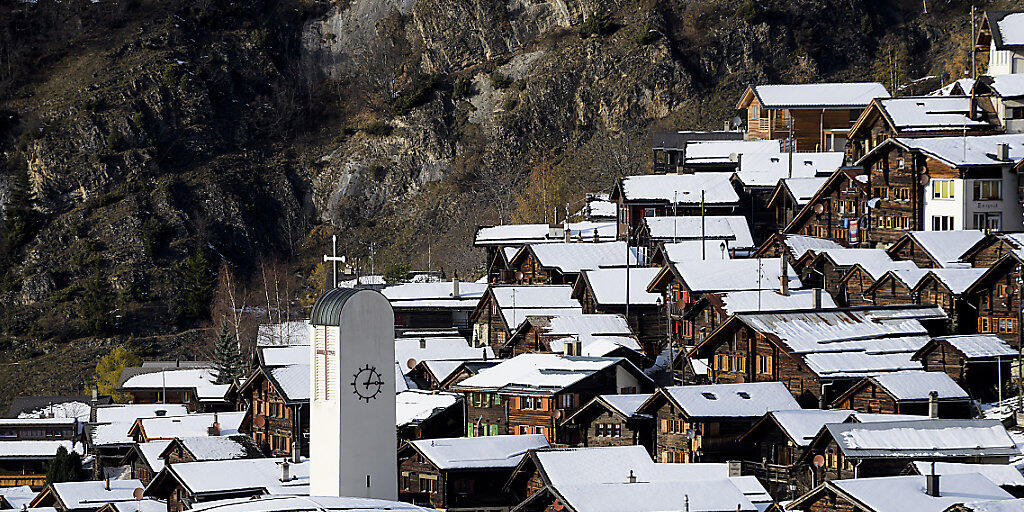 Das Oberwalliser Dorf Albinen lockt Neuzuzüger mit attraktiven Angeboten an.