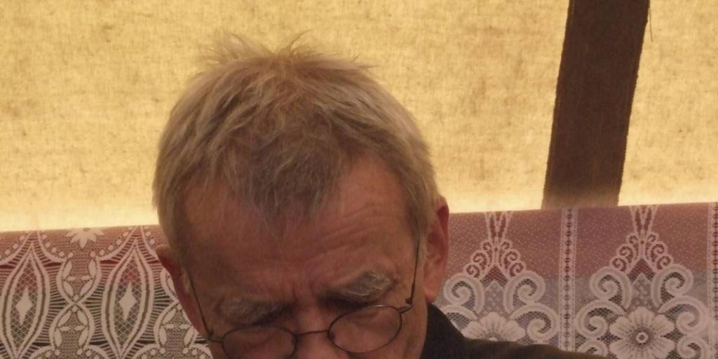 Dieter Moebius bei einem Konzert der Gruppe Cluster im Jahr 2010 (Archivbild). Dieter Moebius bei einem Konzert der Gruppe Cluster im Jahr 2010 (Archivbild).